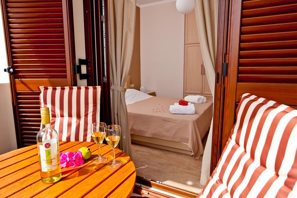 Calm View Aparthotel Vasilikí Quarto foto
