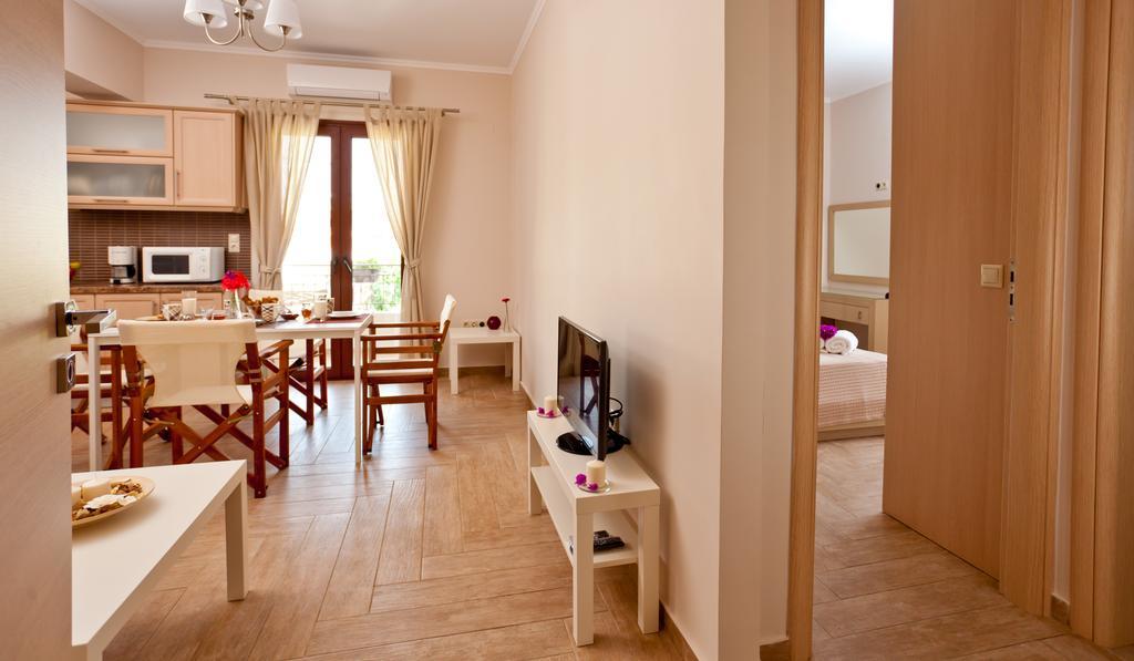 Calm View Aparthotel Vasilikí Quarto foto
